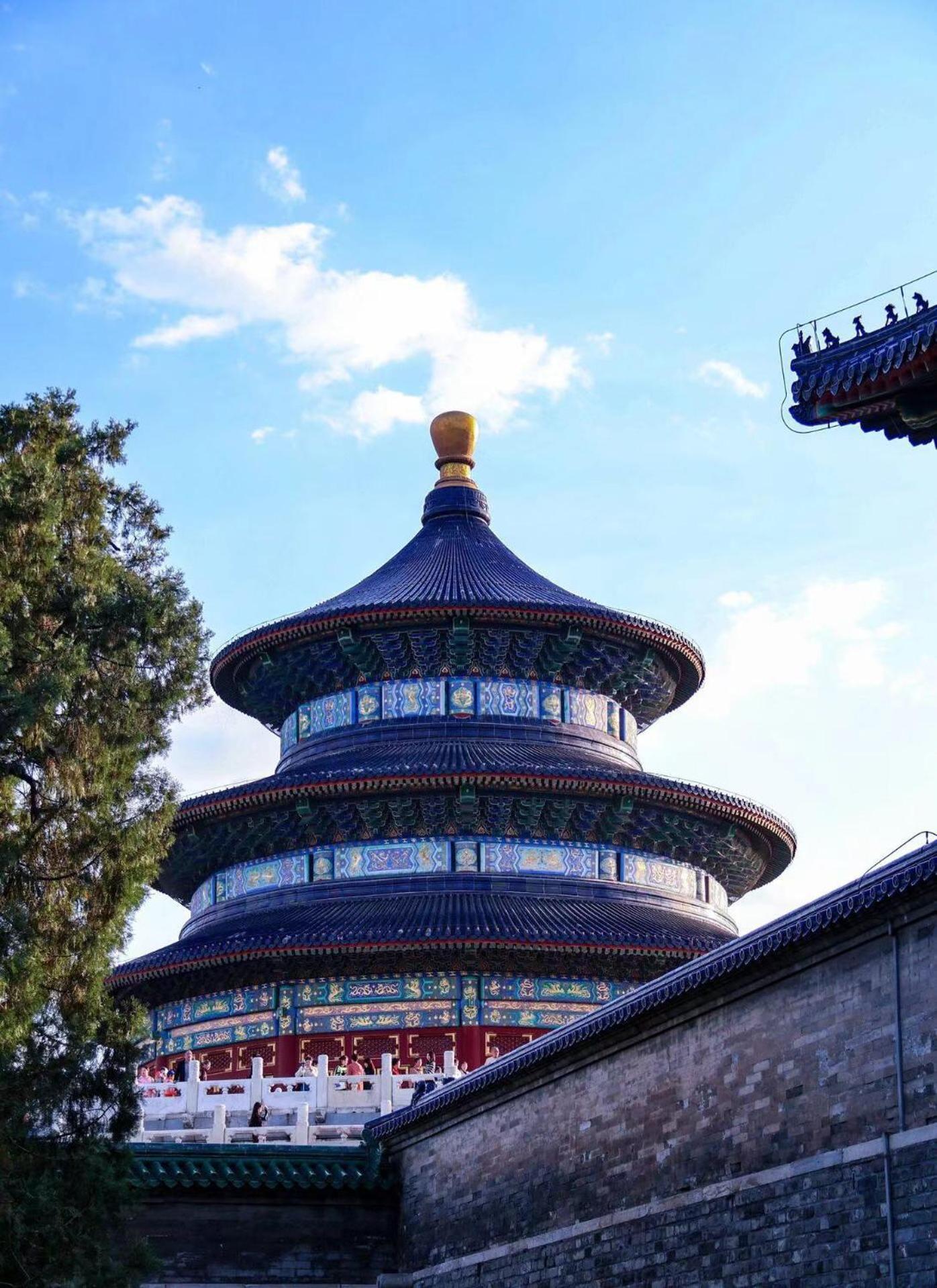East Sacred Hotel ᴸᴱo---Foreign Accept---Tourism Service English-Speaking 丨 Near Tiananmen Forbidden City丨very Close To Metro Zhangzizhong And Beixinqiao 丨european Foot Ball English丨free Advance Tickets And Laundry Drying Service Coffee Snacks Пекин Екстериор снимка