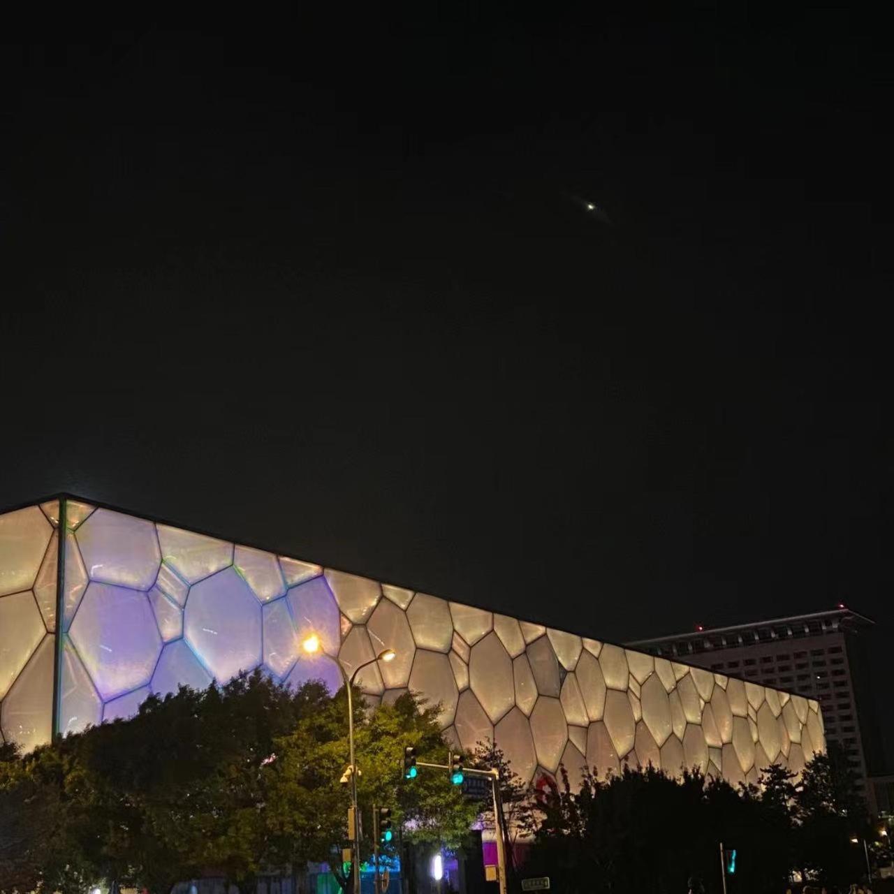 East Sacred Hotel ᴸᴱo---Foreign Accept---Tourism Service English-Speaking 丨 Near Tiananmen Forbidden City丨very Close To Metro Zhangzizhong And Beixinqiao 丨european Foot Ball English丨free Advance Tickets And Laundry Drying Service Coffee Snacks Пекин Екстериор снимка